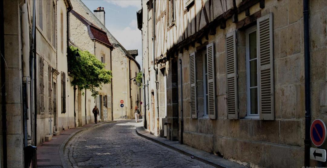Batisse Paradis- 3 Appartements Calmes Et Elegants Au Centre Historique De Beaune Beaune  Kültér fotó